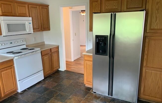 3 beds, 1 bath, $1,750