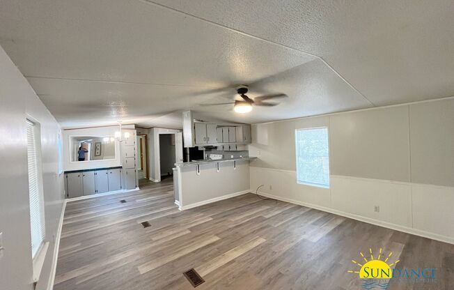 Nice 3 Bedroom Mobile Home in Niceville!