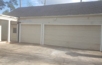 2545 Louisiana Street