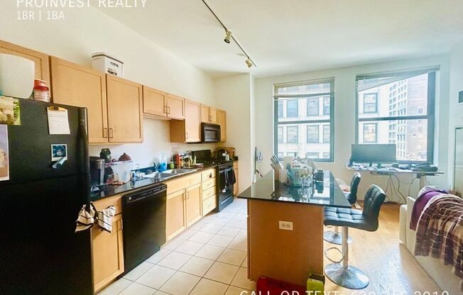 5 N Wabash Ave