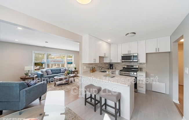 6047 N NORTHWEST HWY