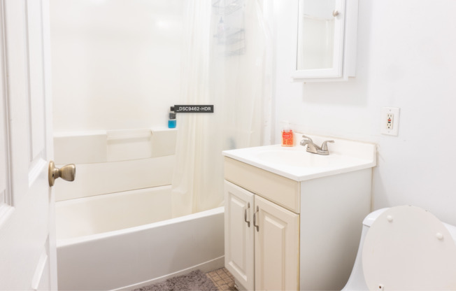Furnished Dorm Style Housing Near BU w ALL Utils Included and Bi-Weekly Pro Cleanings.