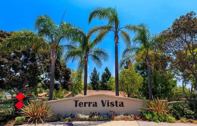 1 Bed, 1 Bath Condo - Fireplace + Private Patio w/ Washer/Dryer!
