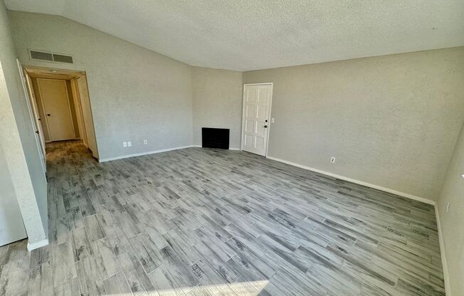 Spacious 2BD/2BTH with Private 2 Car Garage!