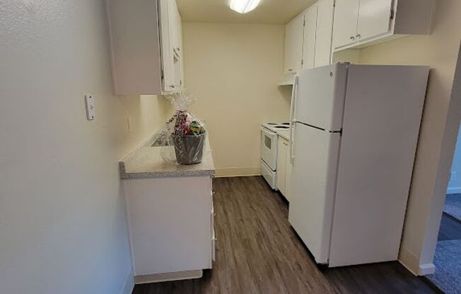 1 bed, 1 bath, 600 sqft, $1,745, Unit 092