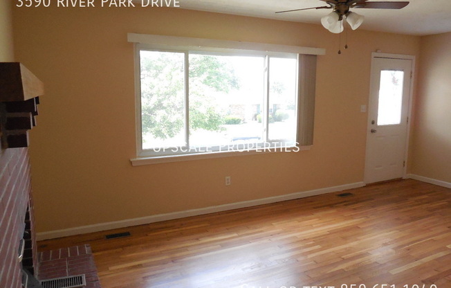 3590 RIV PARK DR