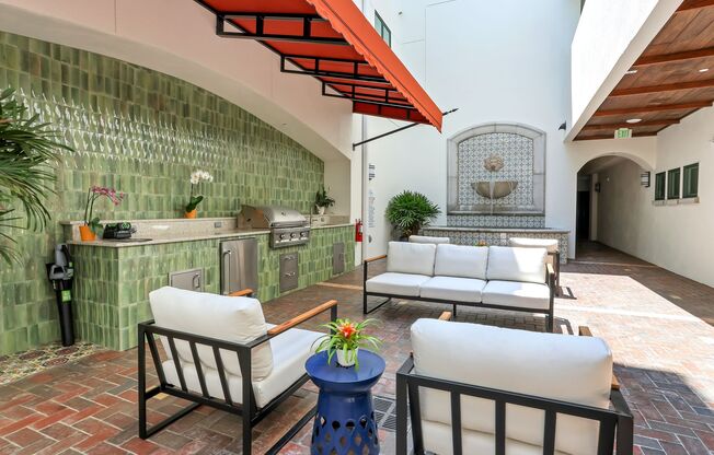 Experience Modern Luxury at Smith & Main: Premier Living in Downtown Winter Garden