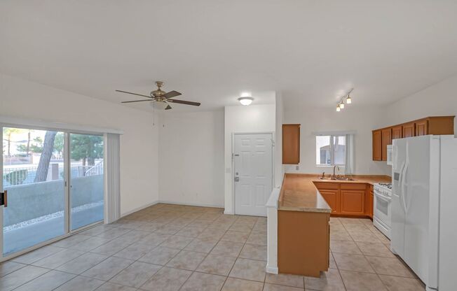 2 beds, 2 baths, $1,300, Unit # 1008