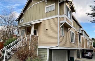 2 beds, 2.5 baths, $2,695, Unit Unit A