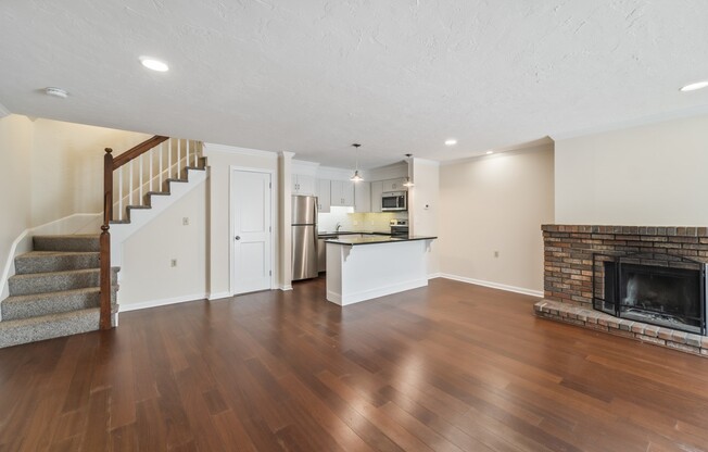 152 QUINCY SHR DR