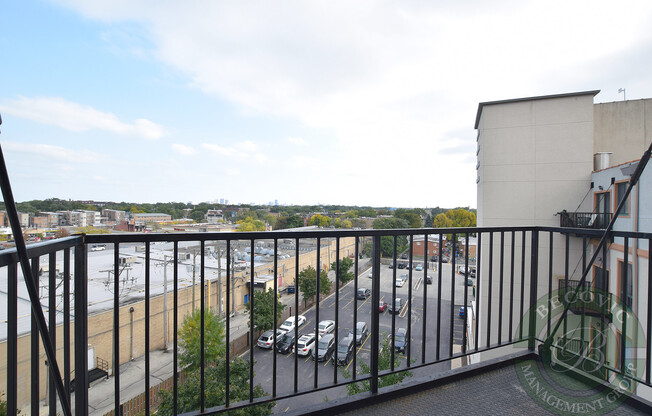 2 beds, 2 baths, 900 sqft, $2,600, Unit 504