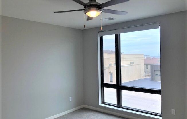 1 bed, 1 bath, 727 sqft, $1,525, Unit 218