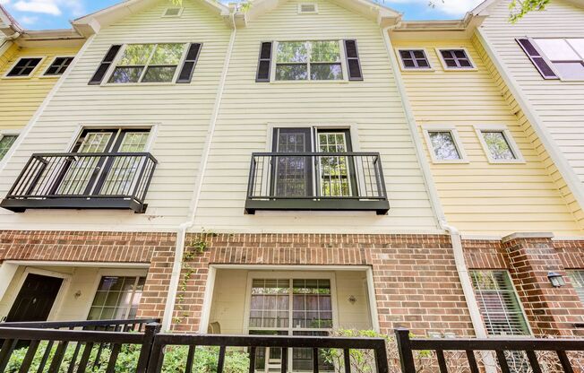 Home in a gated community with no back neighbors