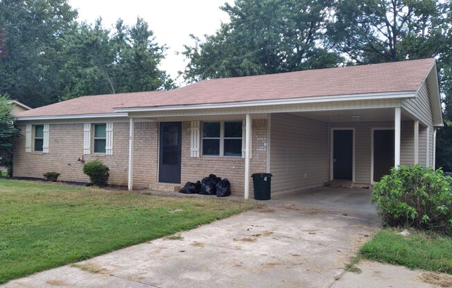 3/1, 1122 sqft. Home w/fenced yard for Lease @ 19 Hartwell Pl., Searcy ($1135)