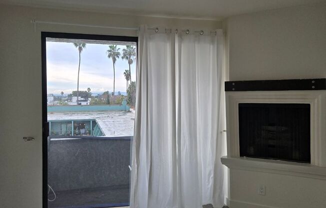 1 bed, 1 bath, 728 sqft, $2,046, Unit 209