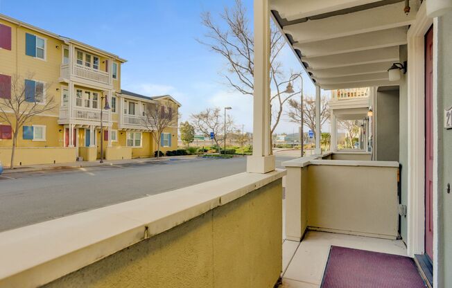 Live by the Marina in this Beautifully Updated Townhome!