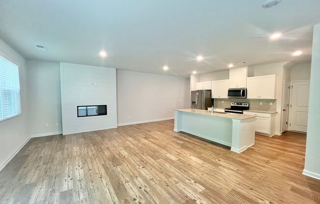 5129 Sidney Square