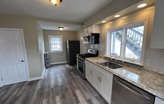 100 WALNUT ST
