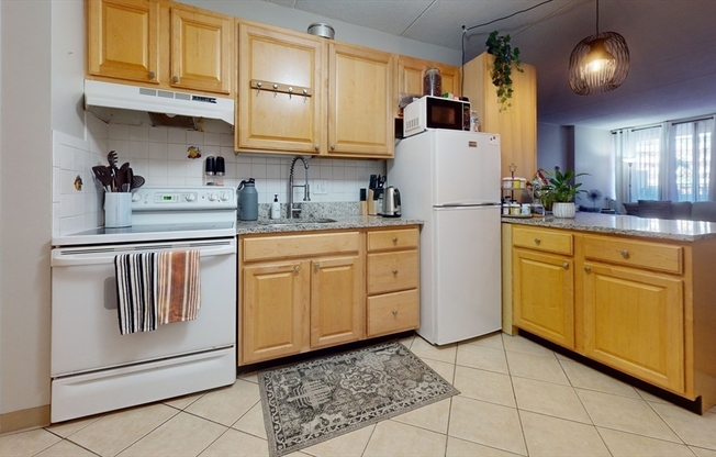 Studio, 1 bath, 450 sqft, $1,800, Unit T36