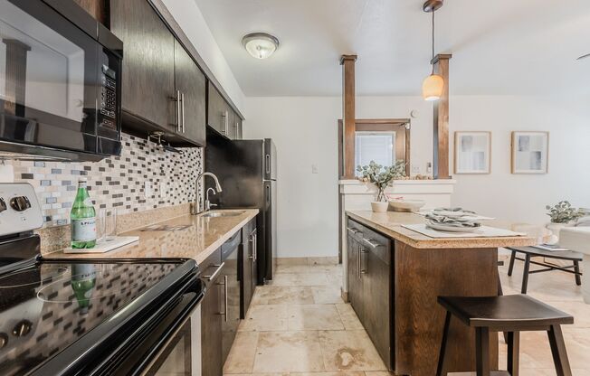 1 bed, 1 bath, 690 sqft, $1,040, Unit 1109