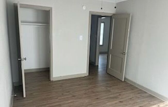 2 beds, 1 bath, 850 sqft, $1,200, Unit 1003