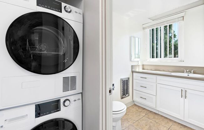 Washer and Dryer in unit Sherman Oaks apartments
