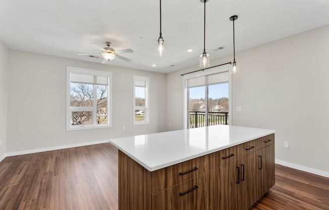 2 beds, 2 baths, 1,245 sqft, $1,950, Unit 411