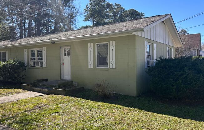 Cozy 2 Bedroom Duplex