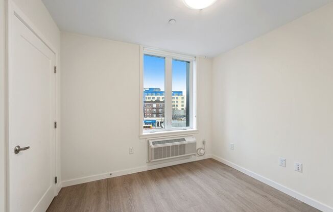 2 beds, 2 baths, 1,013 sqft, $3,495, Unit 2G