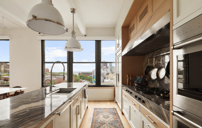 3 beds, 3.5 baths, 2,447 sqft, $30,000, Unit 10FG