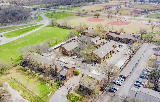 7522 Holly Hill