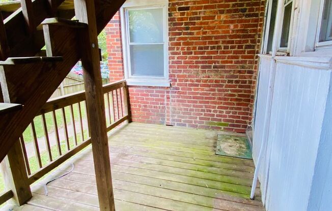 2 beds, 1 bath, $1,495, Unit Apt. 04