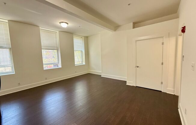 1210 Saint Paul