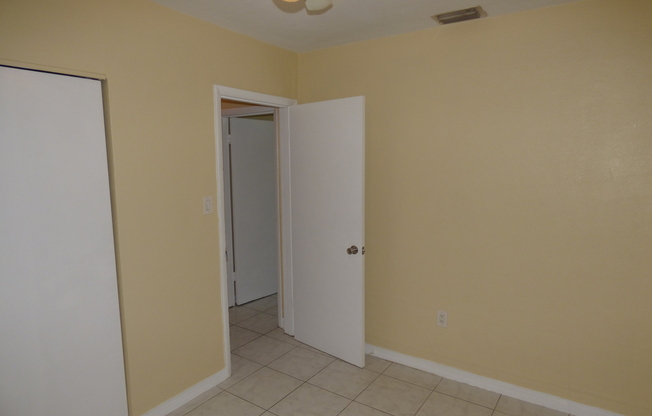 3 beds, 2 baths, $1,500