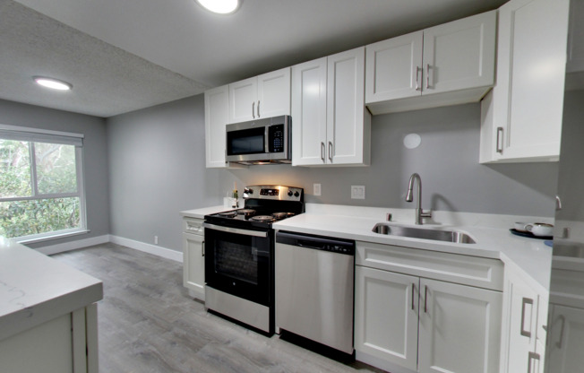 2 beds, 1 bath, 925 sqft, $2,550, Unit 311