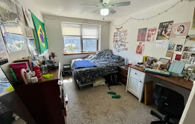 2 beds, 1 bath, $1,295, Unit 206