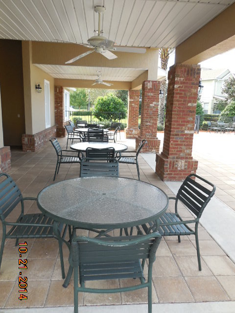 3 beds, 2.5 baths, $1,950