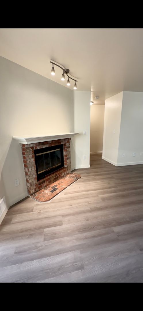 2 beds, 2 baths, 864 sqft, $2,200, Unit C104