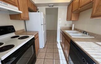 2 beds, 1.5 baths, $1,300, Unit 2251