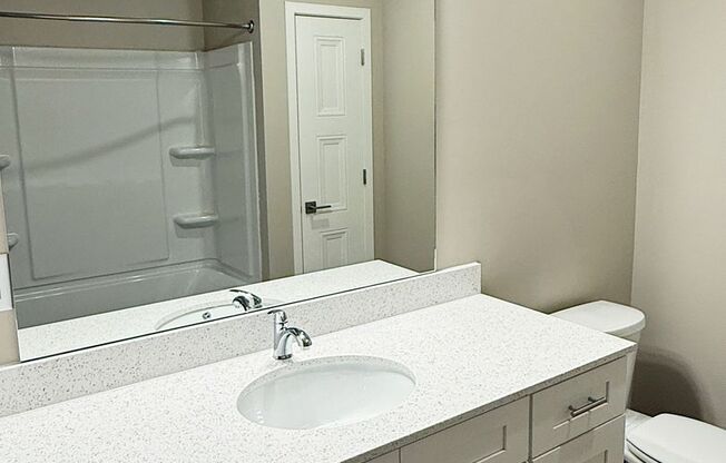 1 bed, 1 bath, 822 sqft, $1,360, Unit 203