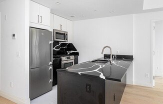 1 bed, 1 bath, $2,500, Unit 206