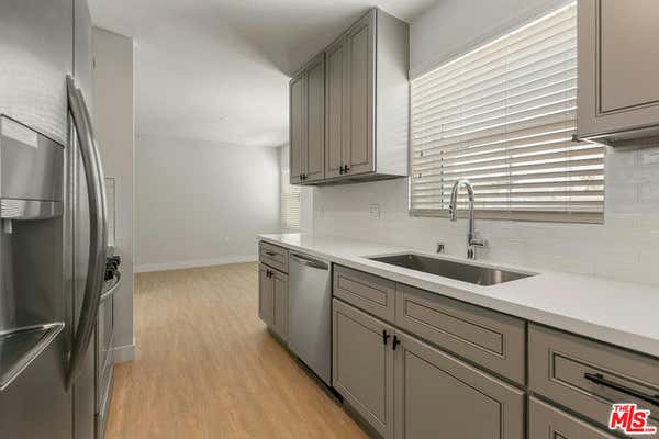 2 beds, 1 bath, 1,200 sqft, $3,295