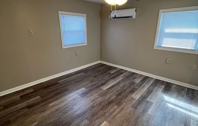 1 bed, 1 bath, $615, Unit Apt. D