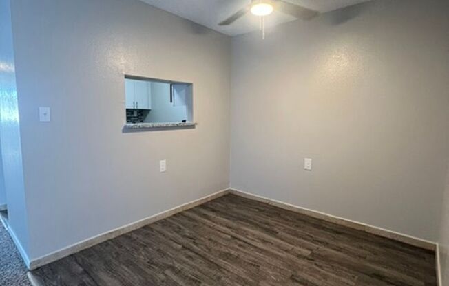 2 beds, 2 baths, 966 sqft, $1,100, Unit 1012