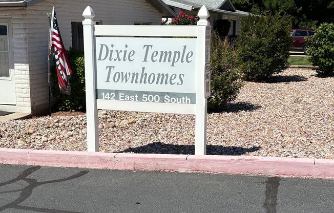 St. George Townhome with a Basement!