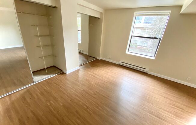 2 beds, 1 bath, 788 sqft, $2,095, Unit 208