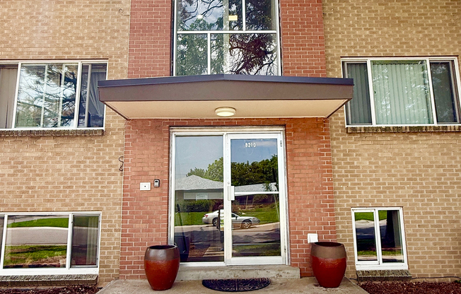 COTTONWOOD APARTMENTS