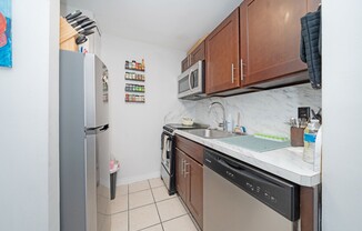 333 W 43 ST