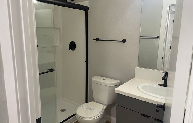 1 bed, 1 bath, 495 sqft, $2,715, Unit D-123