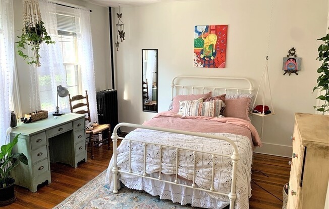 120 Glenville Ave Apt 5A